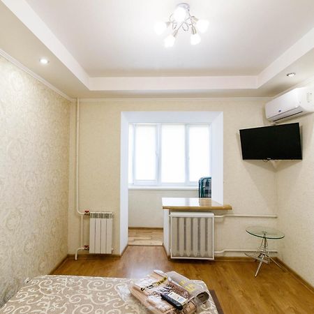 Kvartirkoff Na Polku Azov 32B Kiev Dış mekan fotoğraf