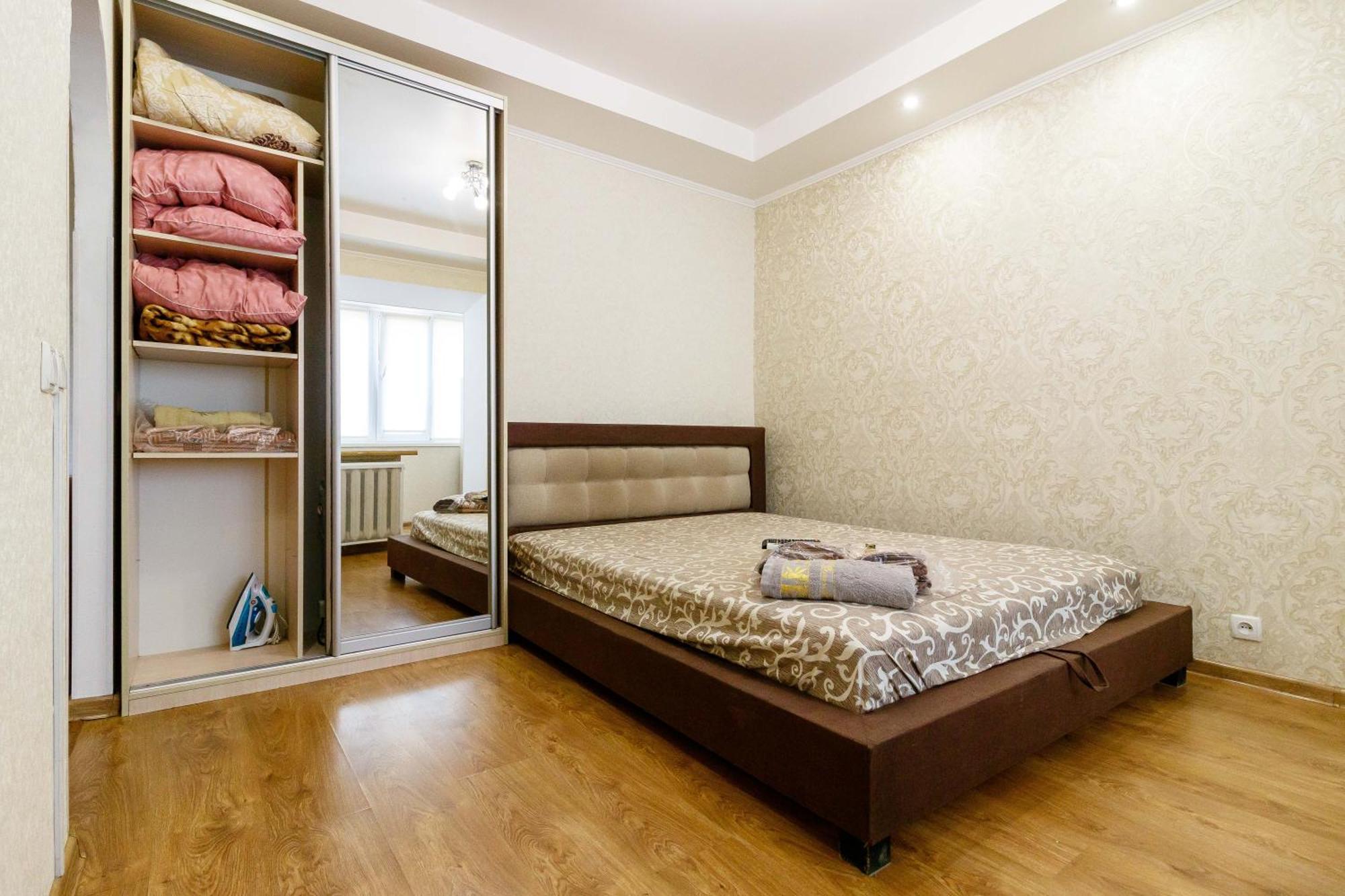 Kvartirkoff Na Polku Azov 32B Kiev Dış mekan fotoğraf
